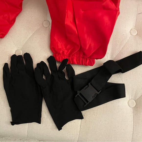 NWT Squid game costume Square Soldier full costume unisex M - Picture 4 of 5